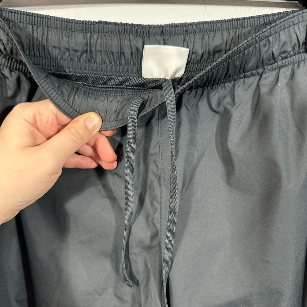 Gray Windbreaker Track pants Size Large - Picture 4 of 7